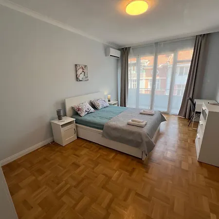 3br Promenade Apartment Varna